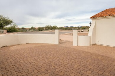 Large Front Courtyard