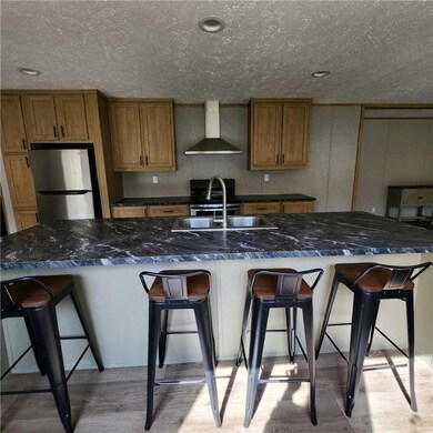 1225 NE O'Neal Dr, Townsend, GA 31331 - photo 4