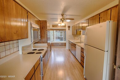 Kitchen (2)