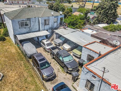 Back Building - 8467 Zamora