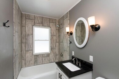 916_1st_st_MLS_HID1087405_ROOMbathroom