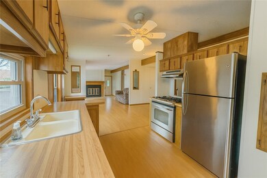 1308 N 10th St, Mattoon, IL 61938 - photo 6