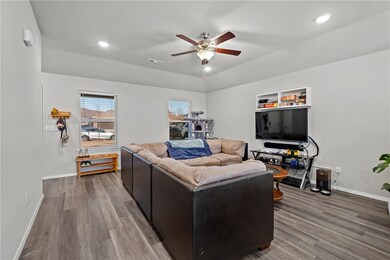 1121 E Sparrow Cir, Fayetteville, AR 72701 - photo 7