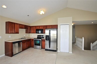 12235 Bubbling Brook Dr unit 100, Fishers, IN 46038 - photo 2