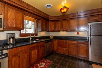 35 Maple St, Dover, NH 03820 - photo 6