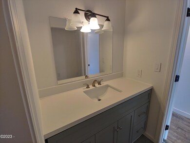 103 Bath Vanity