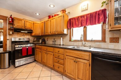 71 Paine St, Winthrop, MA 02152 - photo 2