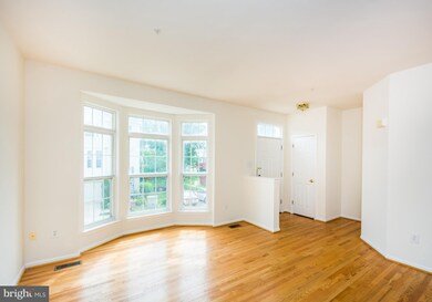 20807 Shamrock Glen Cir, Germantown, MD 20874 - photo 6