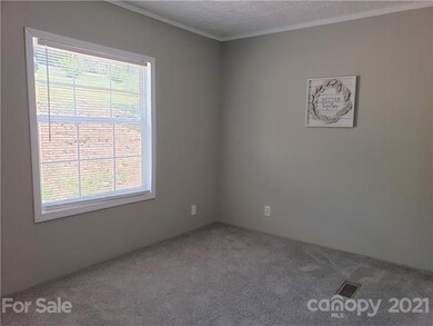926 Jackson Loop Rd, Flat Rock, NC 28731 - photo 6