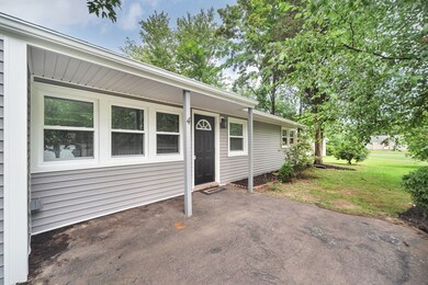 4 Weymouth Dr, Enfield, CT 06082 - photo 4