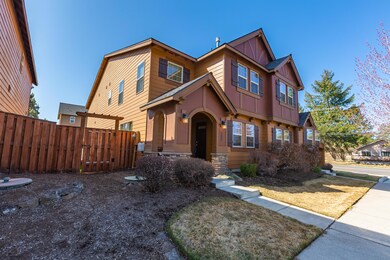 20445 Brentwood Ave, Bend, OR 97702 - photo 2