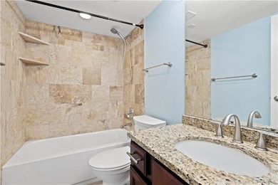 The Manhattan unit 11 T, Kansas City, MO 64106 - photo 6