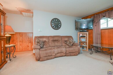 2008 SW Tara Ave, Topeka, KS 66611 - photo 4