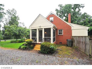 Exterior Front - The screened-in porch is accessib