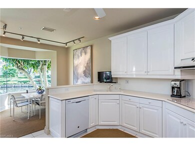 Kitchen and Breakfast Overlooking Lake