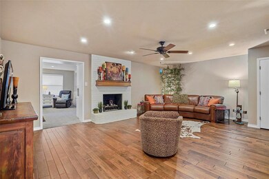 1313 Pecan Dr, Weatherford, TX 76086 - photo 3