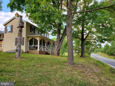 913 Apple Harvest Dr, Hedgesville, WV 25427 - photo 3