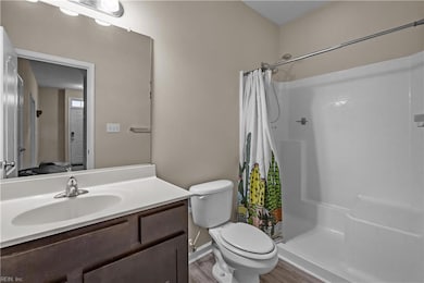 Full Bathroom Level 1