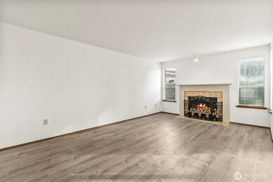 24914 109th Place SE unit 34C, Kent, WA 98030 - photo 6