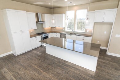 3715 SW 43rd St unit Lot 61, Redmond, OR 97756 - photo 4