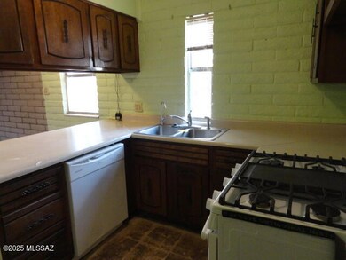 1033 E Irene Cir, Pearce, AZ 85625 - photo 6