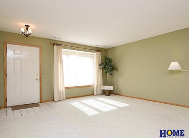 2502 Hollyhock Cir unit 2, Lincoln, NE 68521 - photo 4