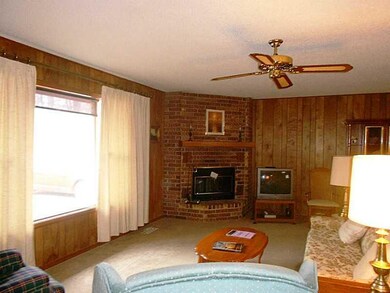 21 Brentwood Dr, Bella Vista, AR 72715 - photo 5