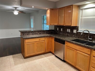 6919 Oak Bend Dr, Alvin, TX 77511 - photo 7