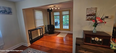 201 Park Ave, East Greenbush, NY 12061 - photo 5