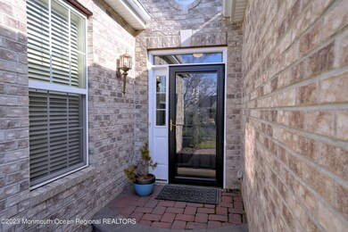 4-Front-13-Colonial-Way