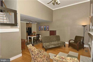 8322 Linden Oaks Ct, Lorton, VA 22079 - photo 5