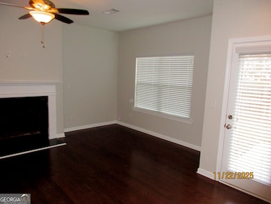 2240 Triple Crown Ln, Lithonia, GA 30058 - photo 7