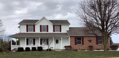 1280 Eastwood Dr, Circleville, OH 43113 - photo 2