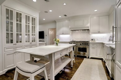 2193 Troon Rd, Houston, TX 77019 - photo 5