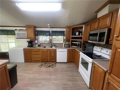 12171 Yancey Glen Dr, Mobile, AL 36695 - photo 5