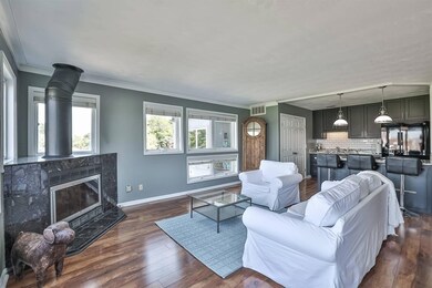 007-Living-Room-image-2