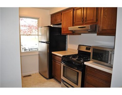 Kitchen. Kitchen with Stainless Applicances