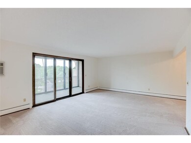 Spacious Living Room w/sliding doors