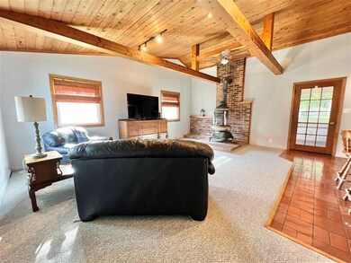 135 High St, Clinton, WI 53525 - photo 4