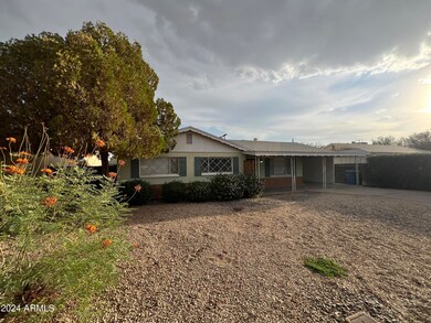 1007 E Seldon Ln, Phoenix, AZ 85020 - photo 2
