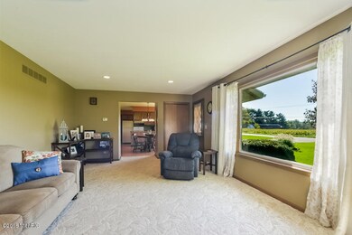 957 144th Ave, Wayland, MI 49348 - photo 3