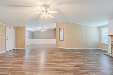 4401 Kristy Ct, Granbury, TX 76049 - photo 7