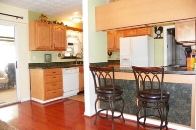 8079 Jacques Dr, Jacksonville, FL 32210 - photo 6