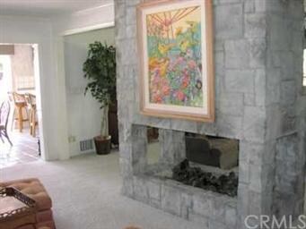 Four-sided fireplace