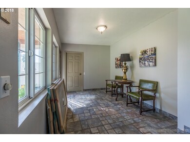 Entrance/Foyer