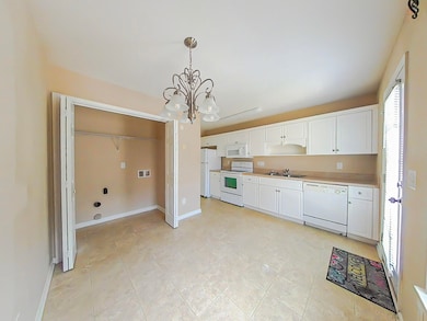 1739 Elizabeth St, Augusta, GA 30909 - photo 6