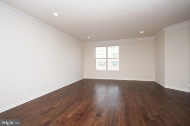 1041 Chapman Cir, Hatfield, PA 19440 - photo 5