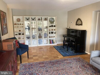 11301 Commonwealth Dr unit 204, Rockville, MD 20852 - photo 7