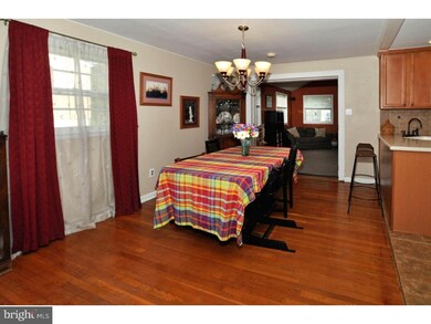 1105 Pinegrove Ave, Lansdale, PA 19446 - photo 6