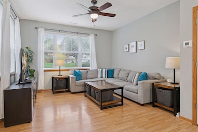 826 Princeton Ave, Shakopee, MN 55379 - photo 6